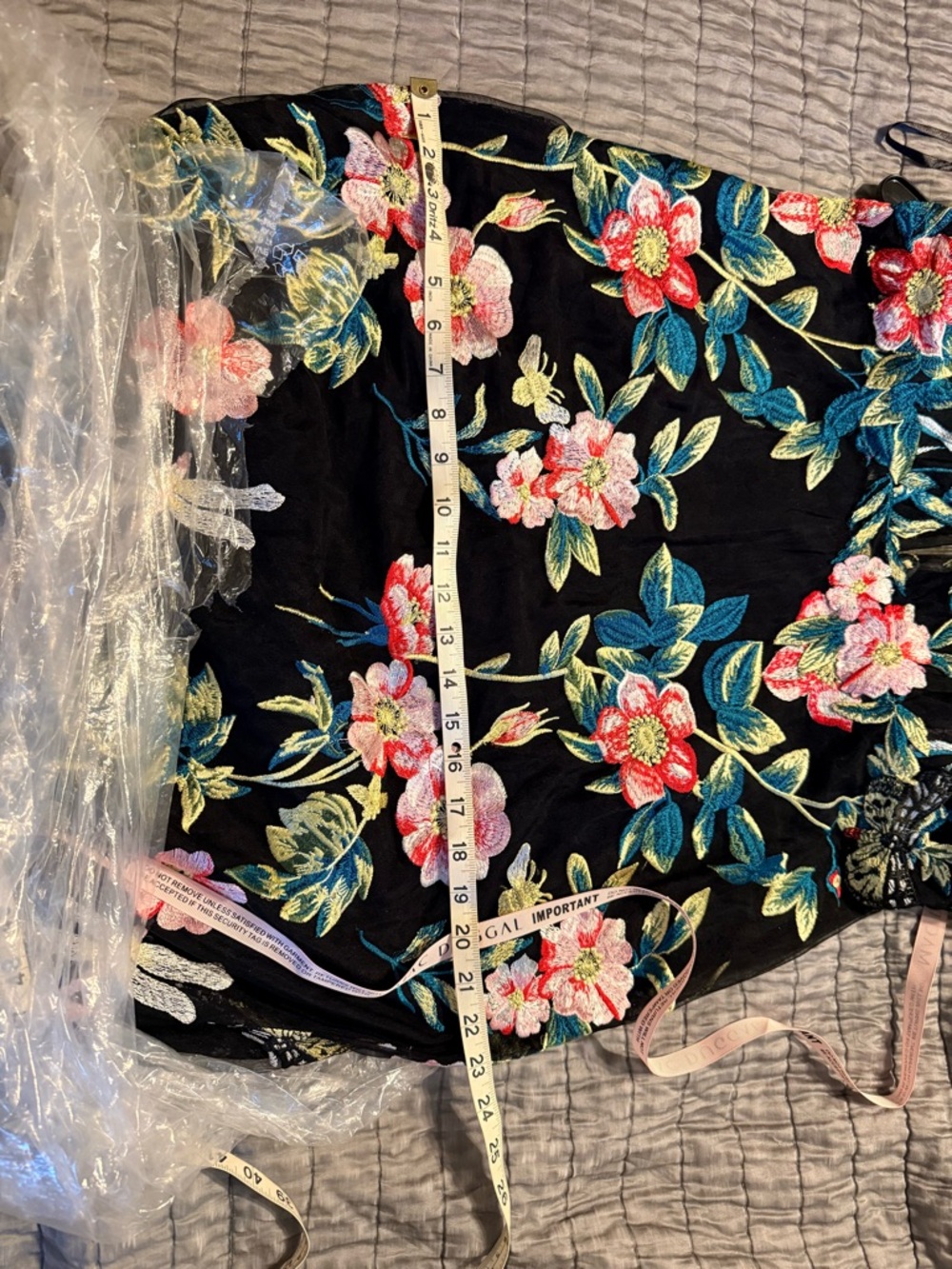 Mac Duggal Black Embroidered Floral Plunge Neck Trumpet Gown NWT Anthropologie - Picture 15 of 15